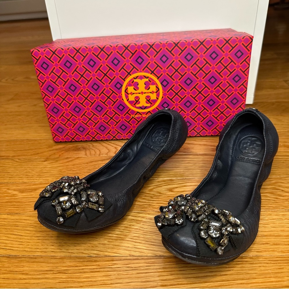 Tory Burch Eddie Navy Leather Ballet Flats with Rhinestone Bow — Size 6.5
